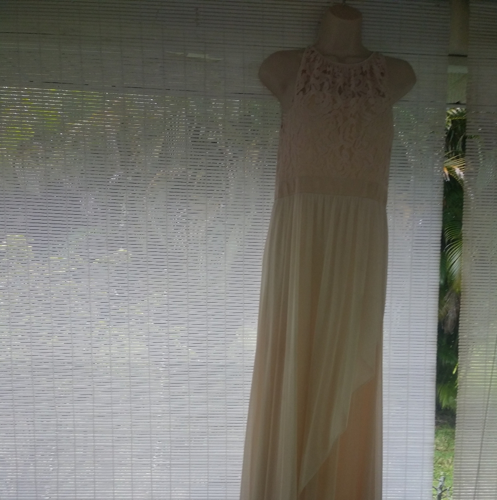 Dress - Picture 2 of 8